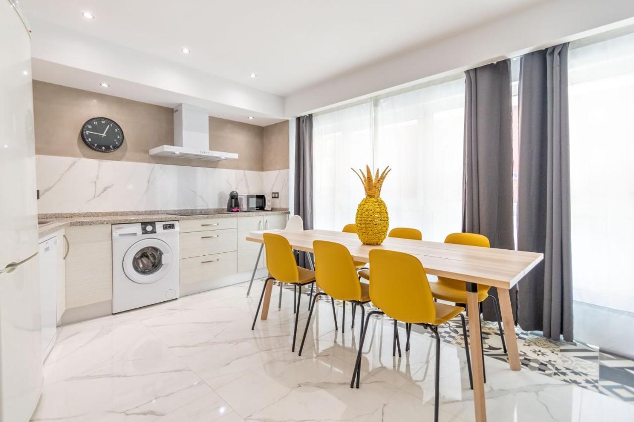 Lujan Deluxe Suites Sevilla Buitenkant foto